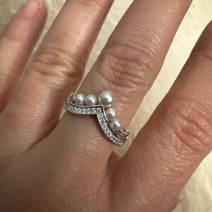 Elegant Silver Pearl and Moissanite Ring Size 7